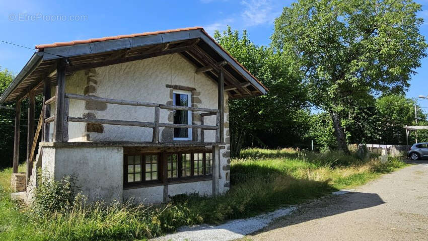 Maison à LA GOUTELLE