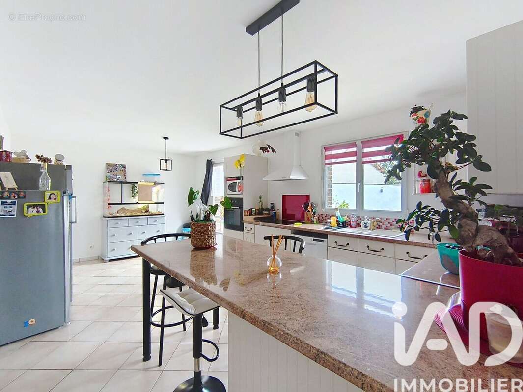 Photo 2 - Maison à MAILLEBOIS