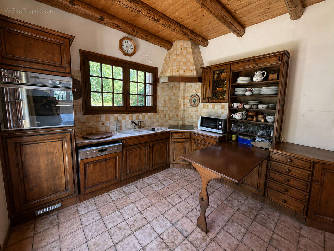 Maison 6 pièces avec terrain de 2748 m2 - photo 3