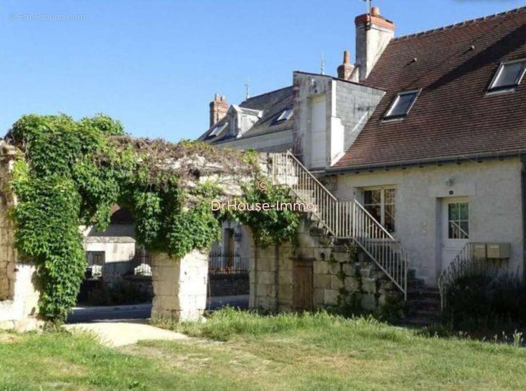 Appartement à CROUZILLES