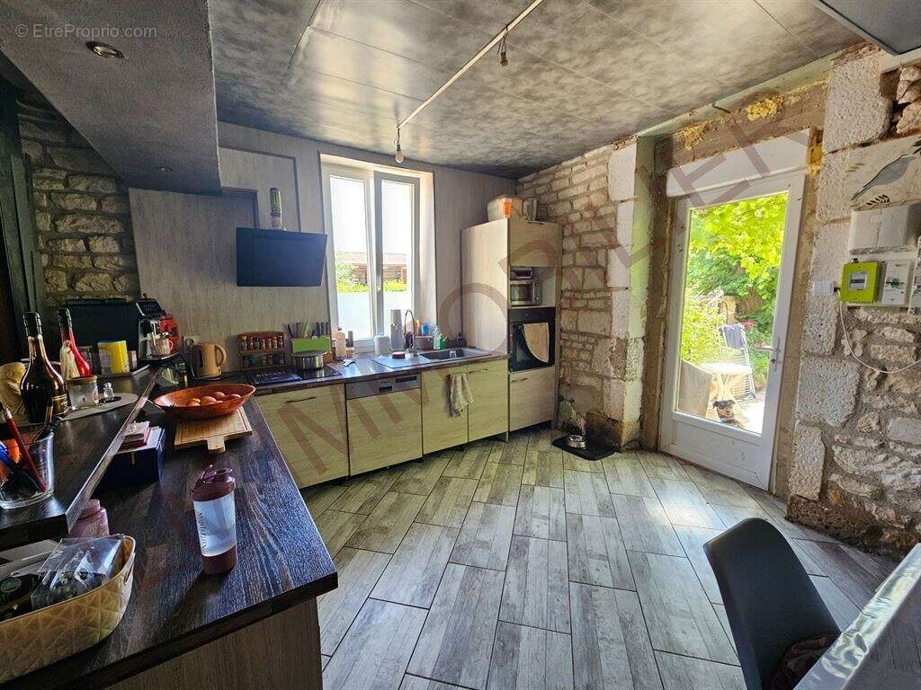Maison à VINCELLES