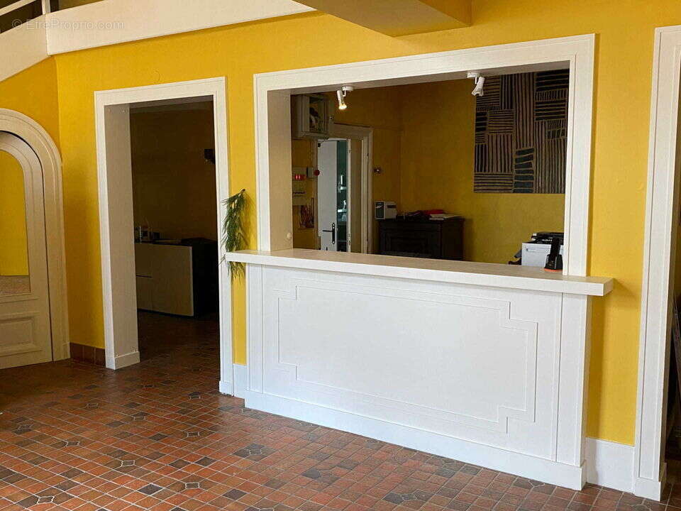 Commerce à CAZAUBON