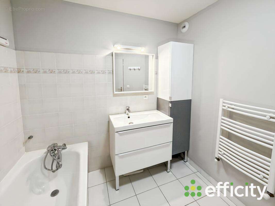 Appartement à VAUGNERAY