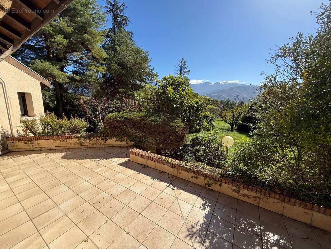 Maison à MONTBONNOT-SAINT-MARTIN