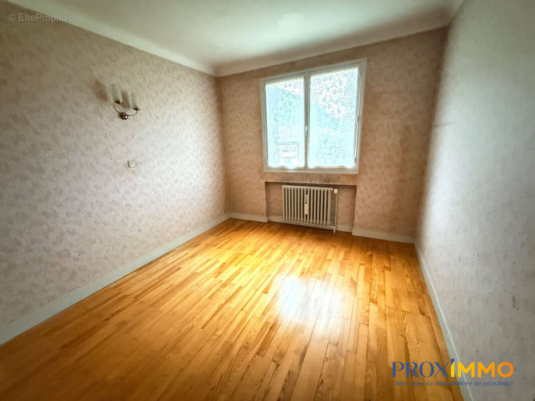 Maison 98 m² à Saint-Geoire-En-Valdaine  - photo 5