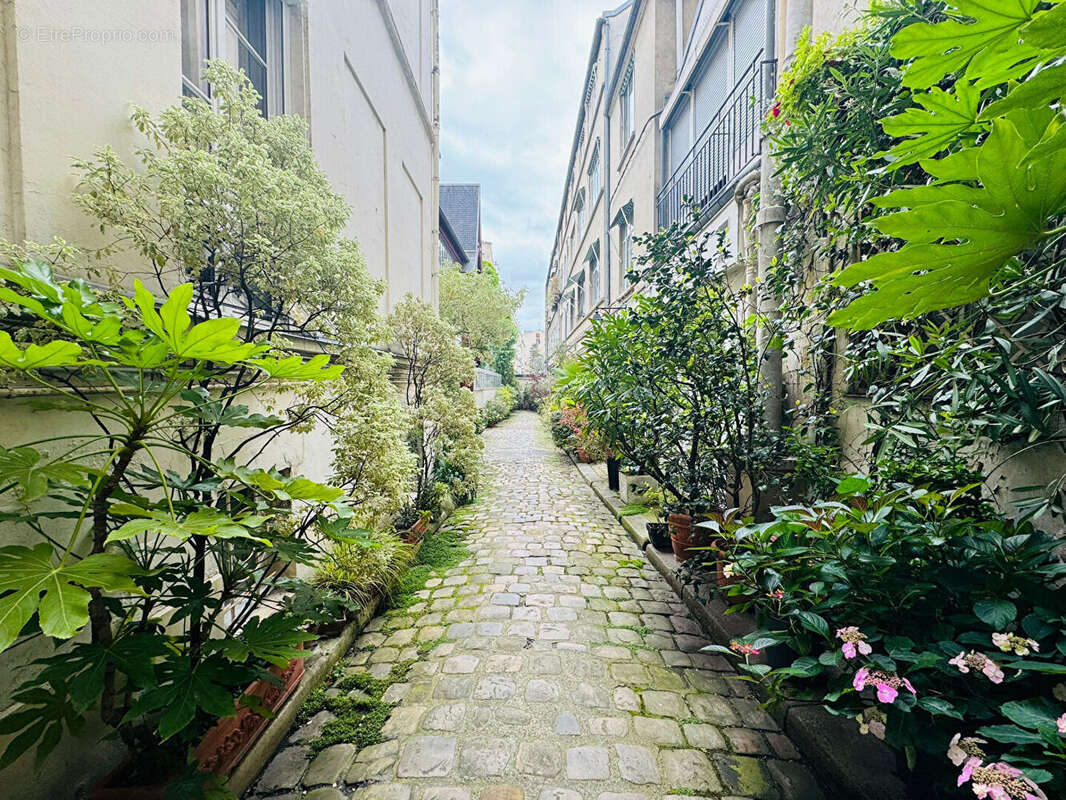 Appartement à PARIS-11E