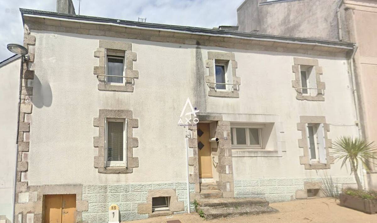 Maison à SAINT-THURIEN
