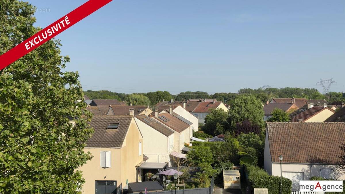Appartement à ELANCOURT