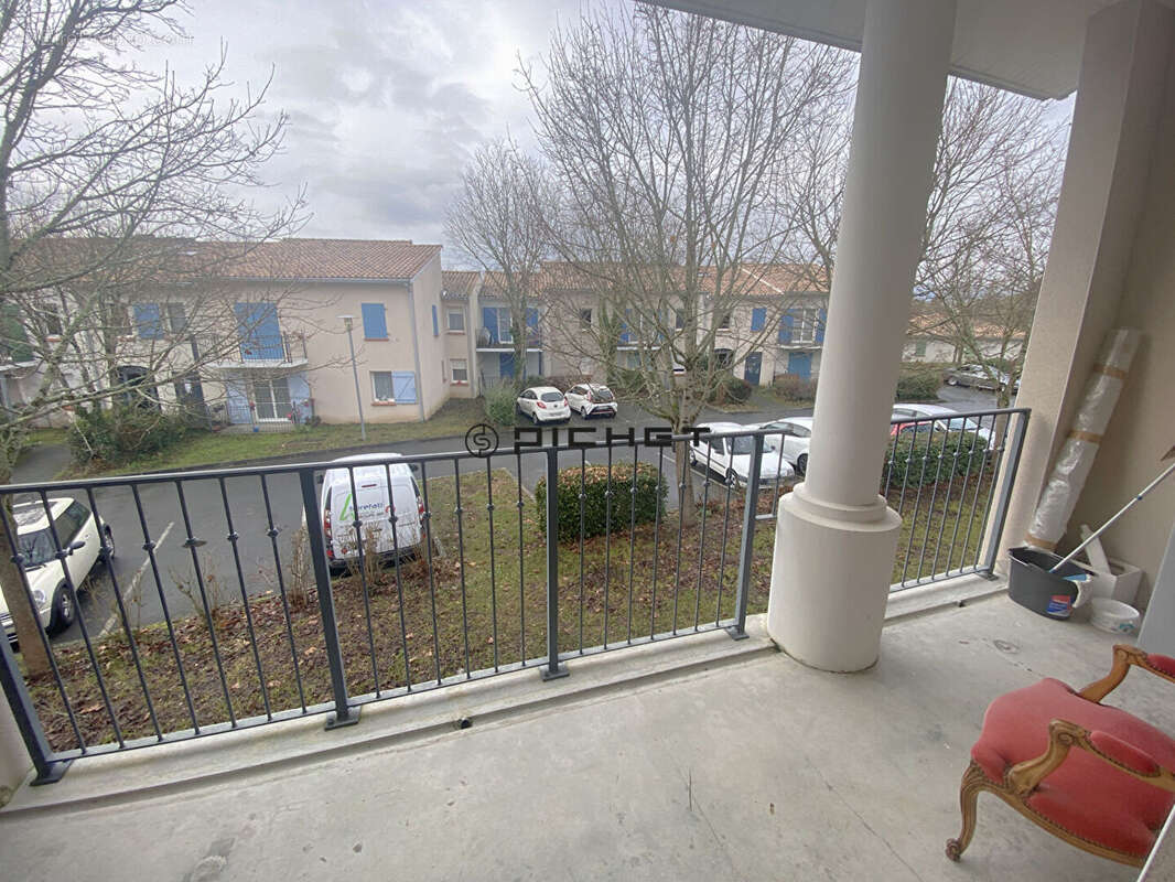 Appartement à SAINT-MARTIN-LACAUSSADE