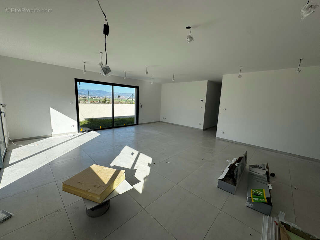Vente Villa plain pied 100 m2 à Vernosc-lès-Annonay - photo 4
