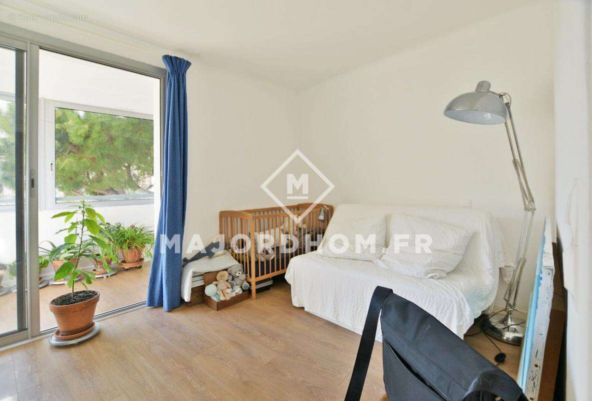 Appartement à MARSEILLE-7E