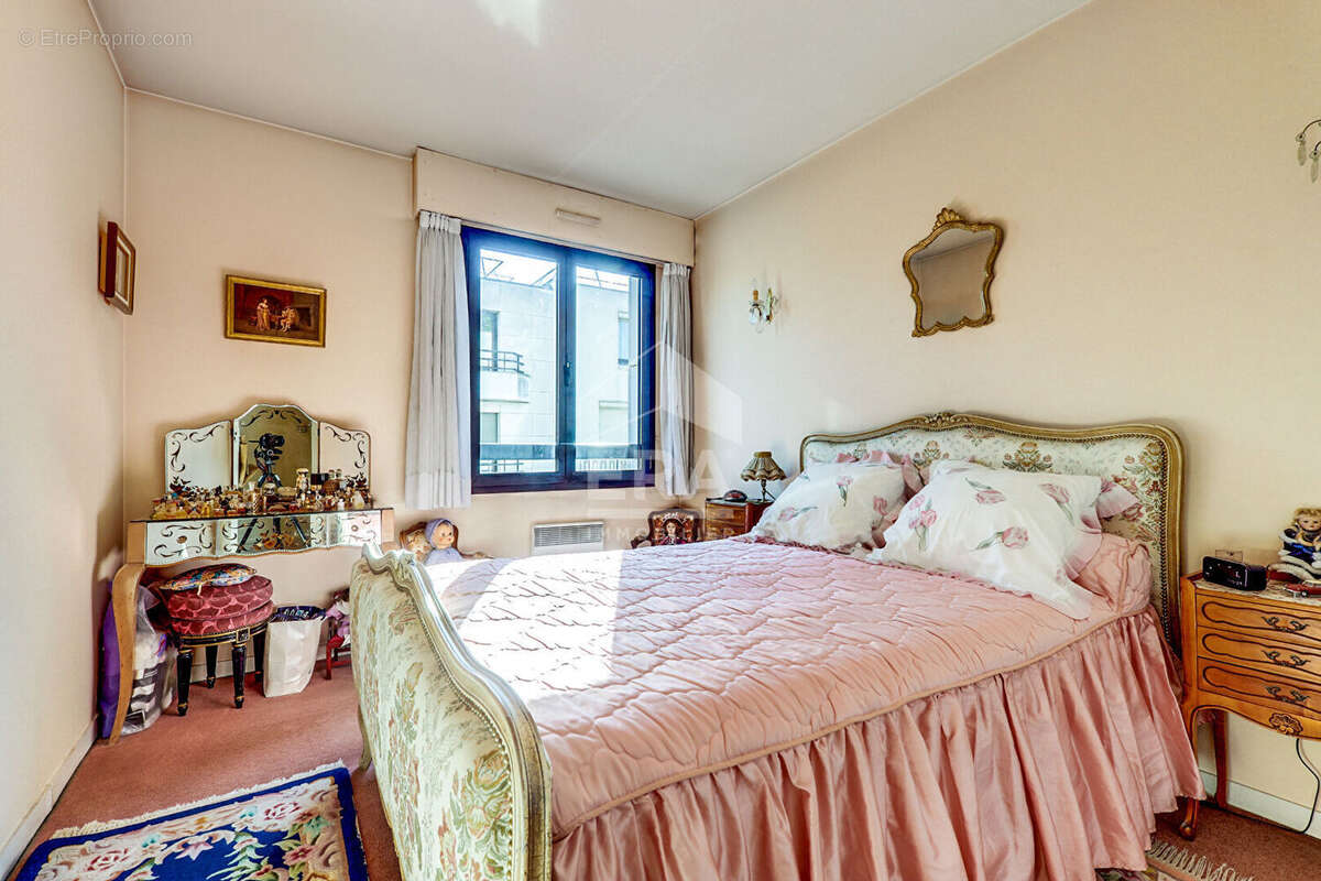 Appartement à PARIS-20E