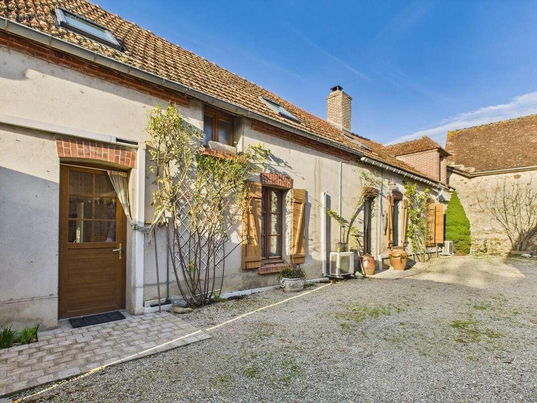 Maison à LA MOTTE-TILLY