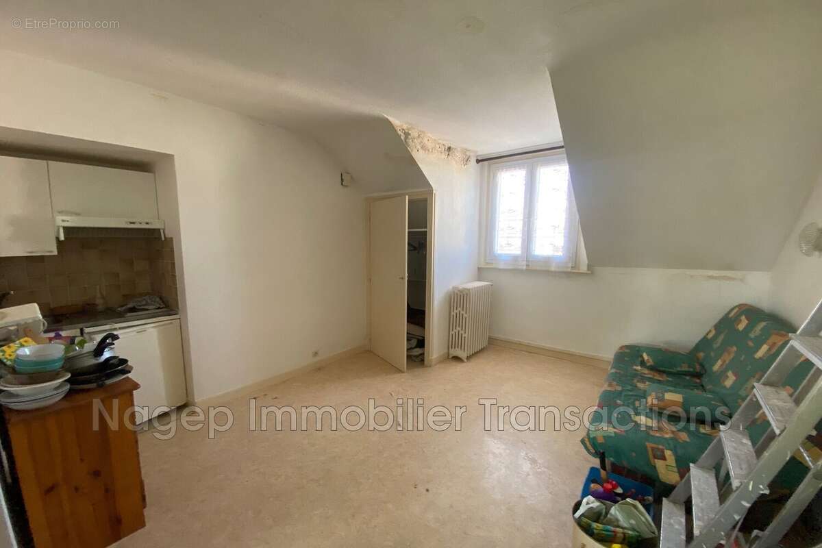 Appartement 200 m² à Vichy  - photo 8