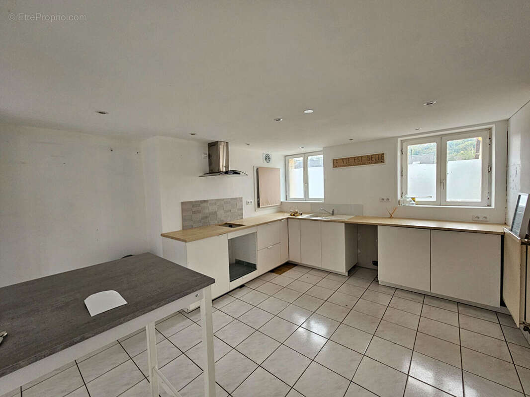 Maison à FLEURY-SUR-ANDELLE