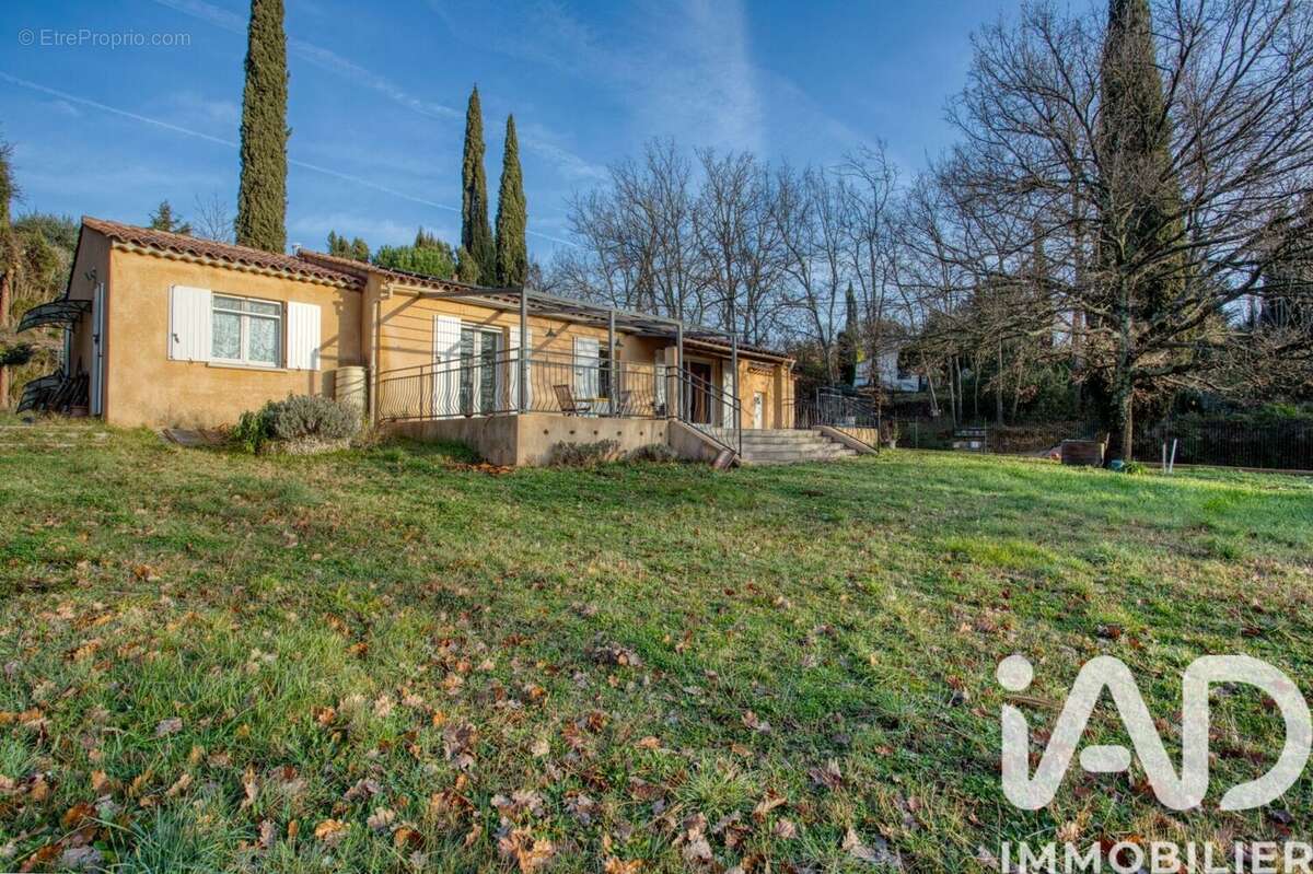 Photo 2 - Maison à BAGNOLS-EN-FORET