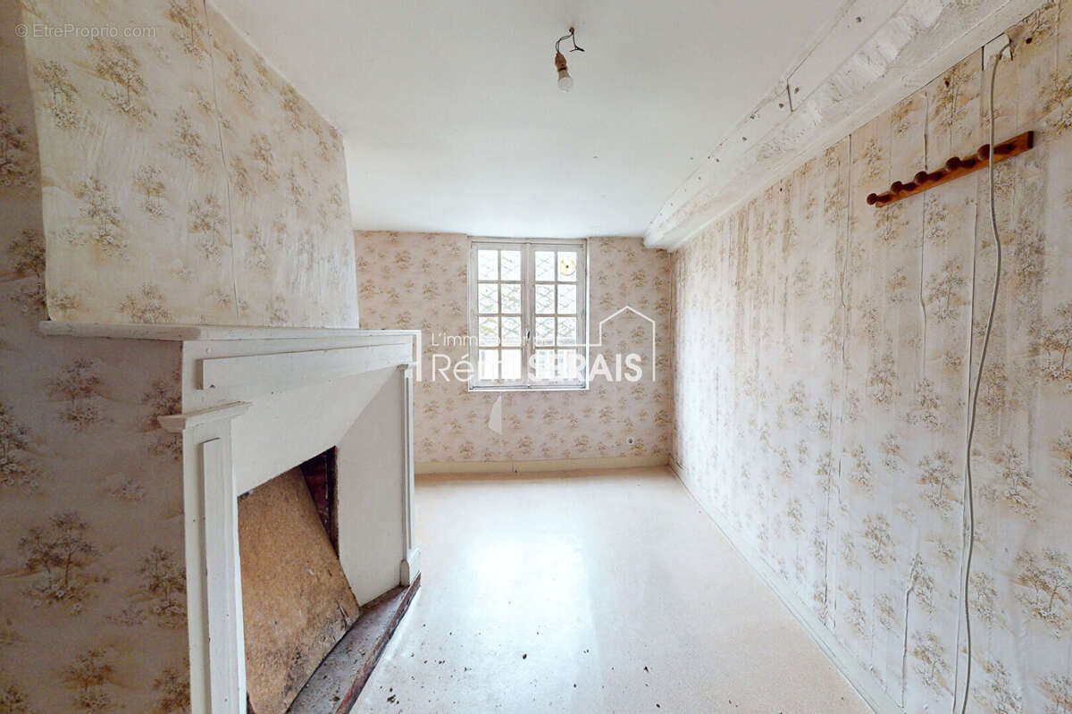 Maison à BELLOU-EN-HOULME