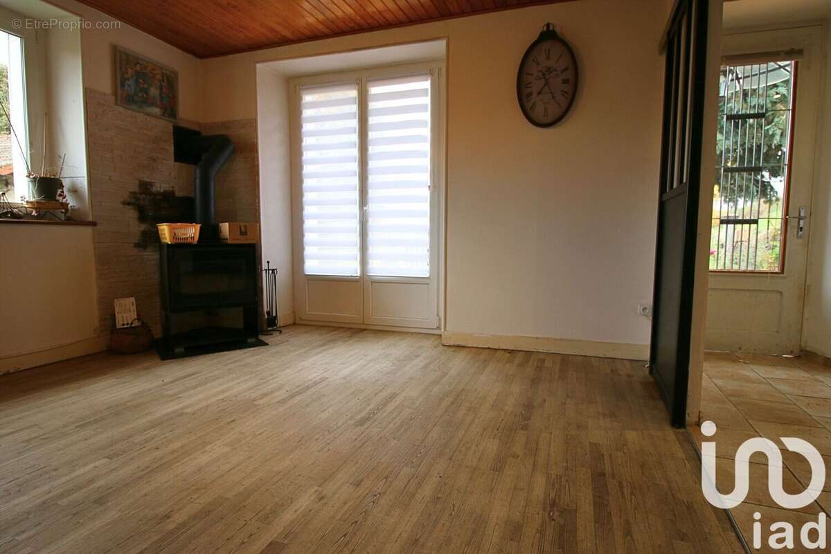 Photo 5 - Maison à SAINT-BONNET-LE-CHASTEL