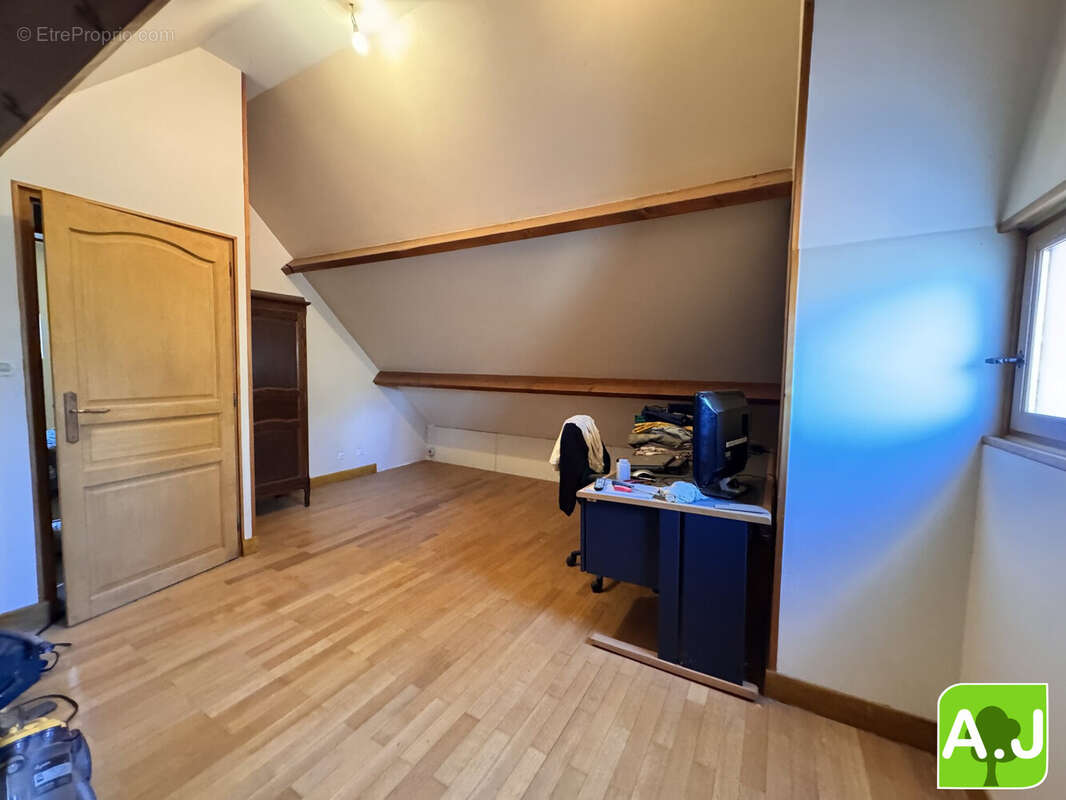 Maison à EZY-SUR-EURE