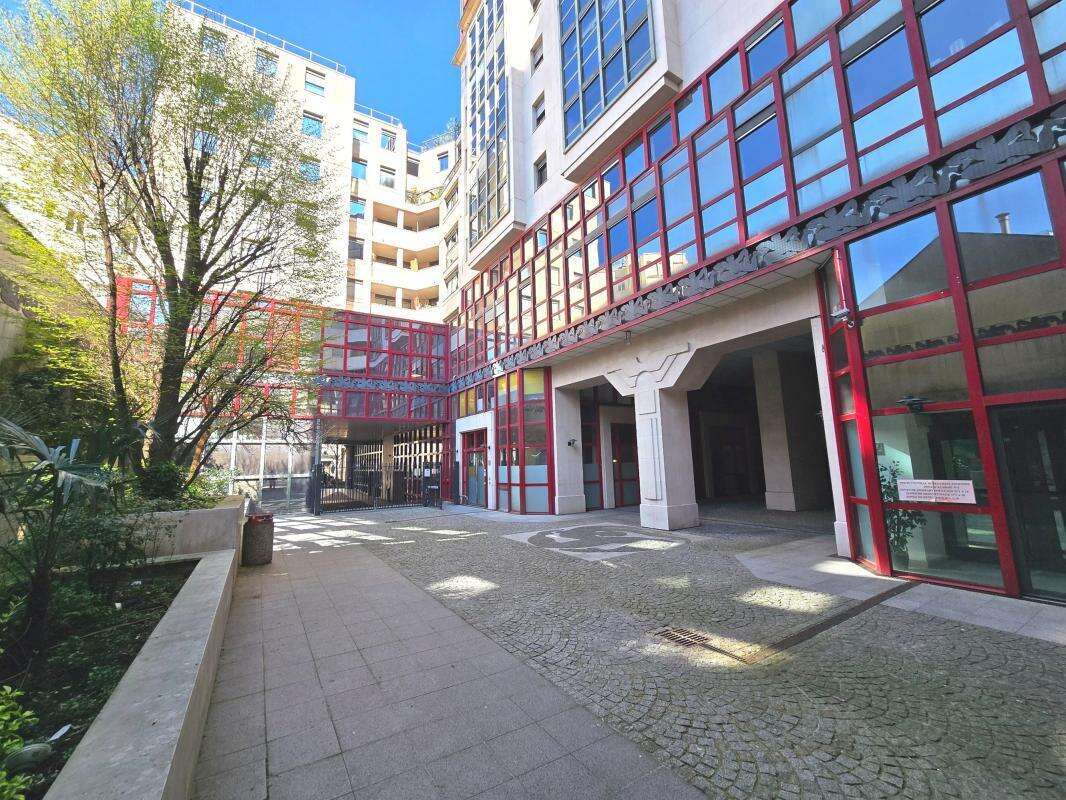 Parking à PARIS-14E