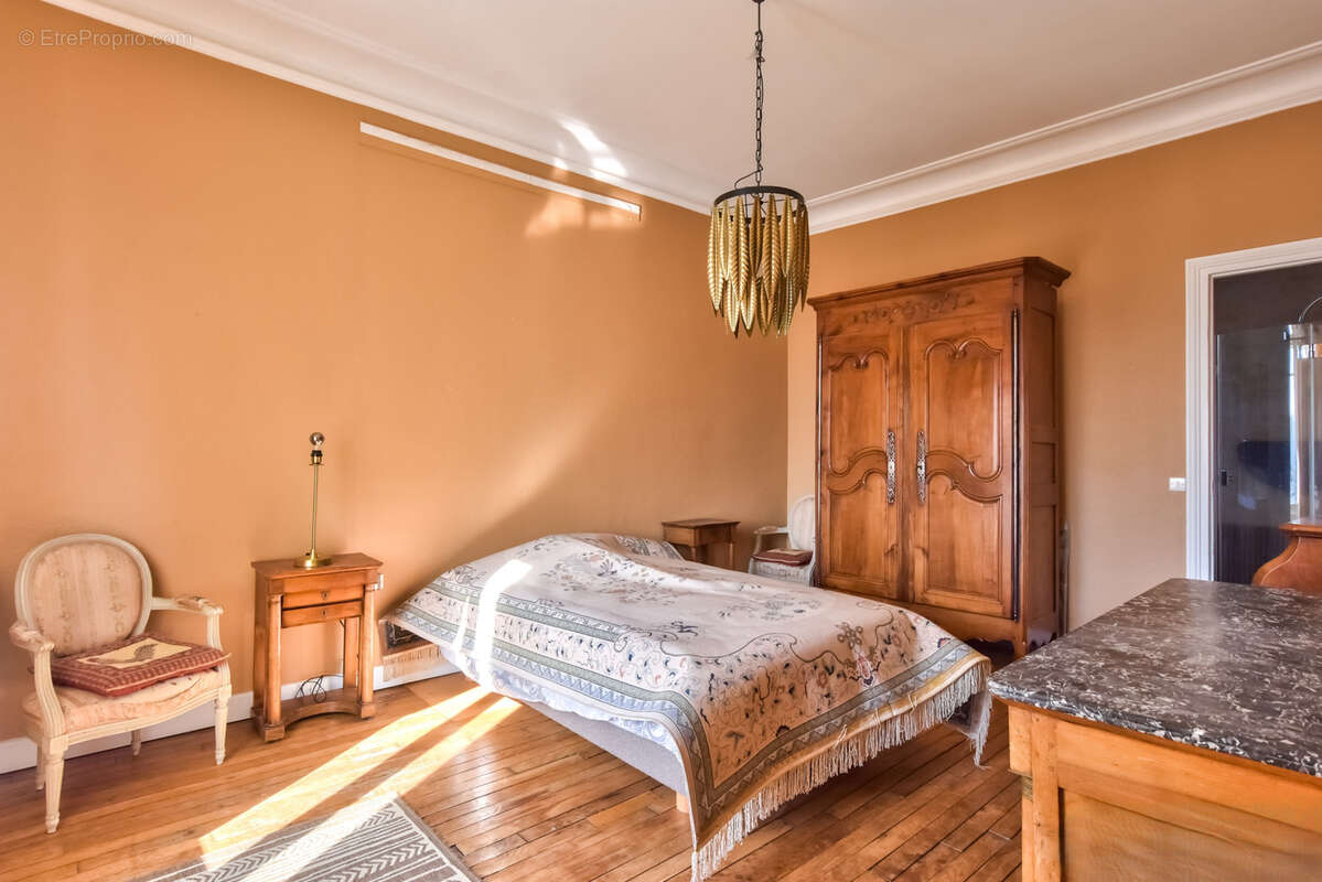 Maison à LE VESINET