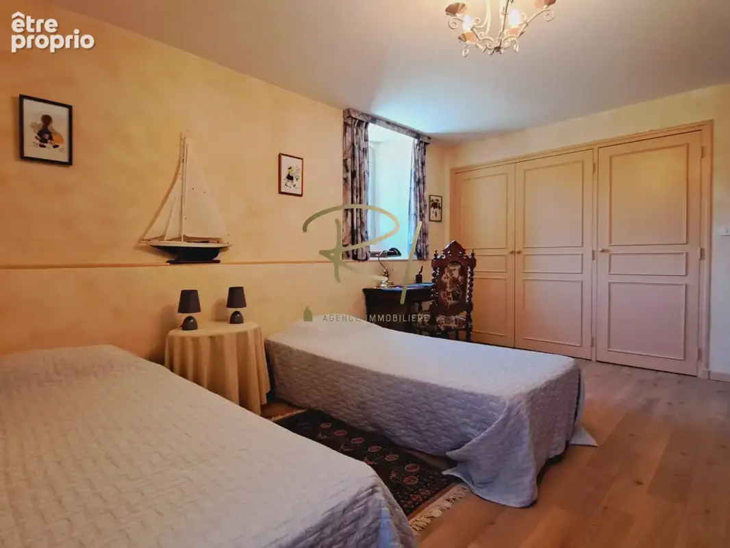 Mas en pierre rénové avec dépendances et piscine - photo 10