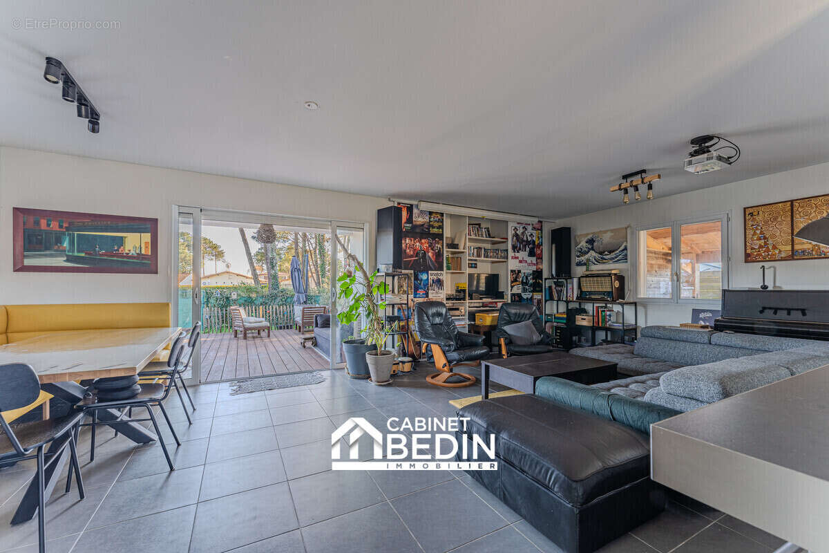 Maison à GUJAN-MESTRAS