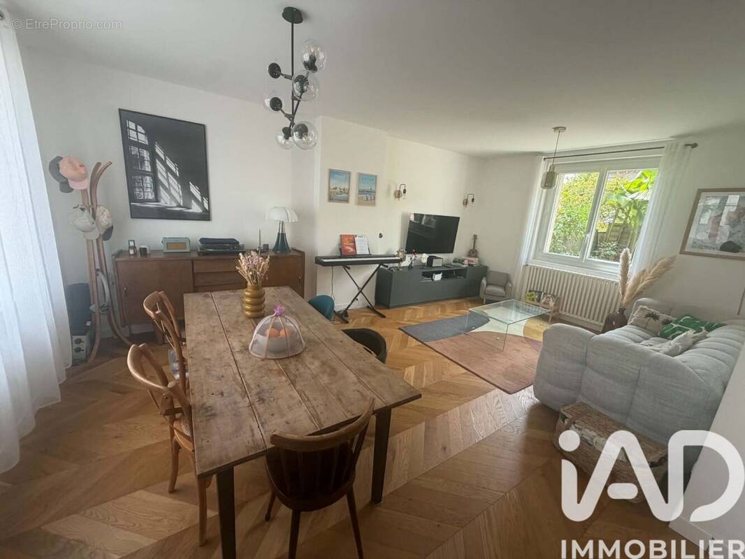 Photo 1 - Maison à TOURS