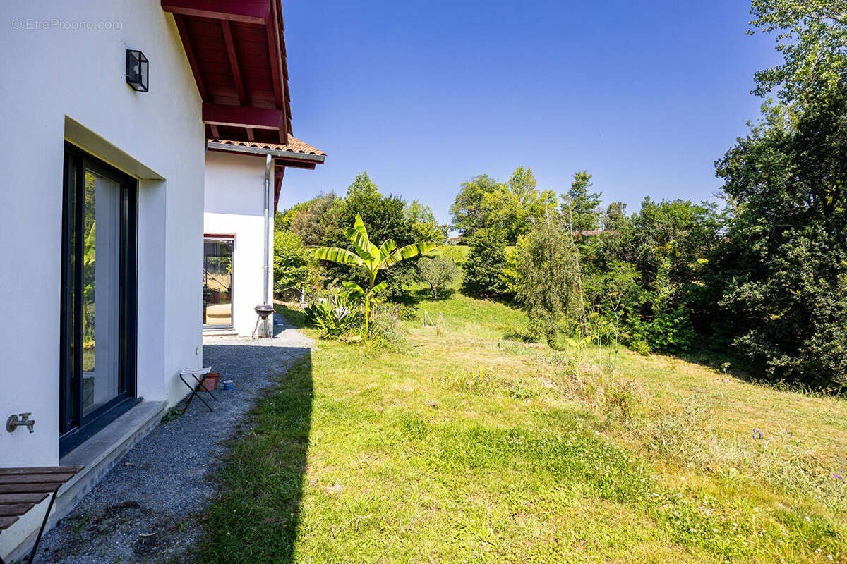 Maison à ARBONNE