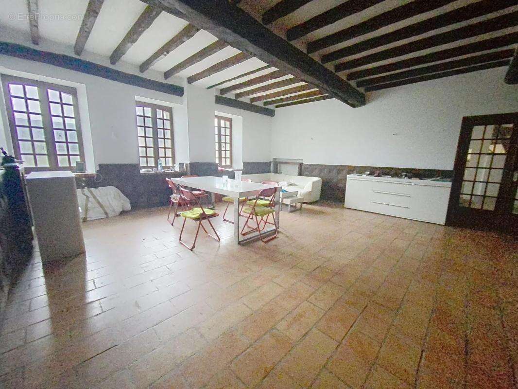 Maison à MELZ-SUR-SEINE