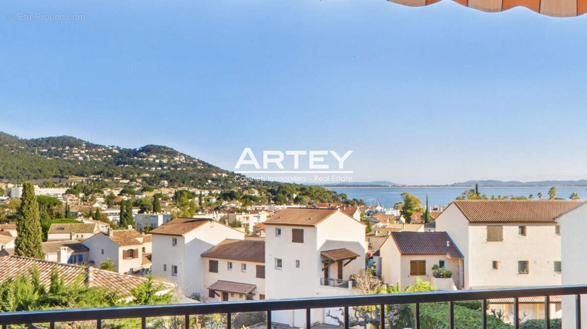 Appartement à CARQUEIRANNE