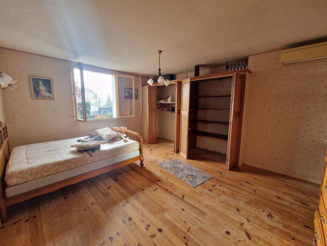 Maison à CHATEAUVIEUX