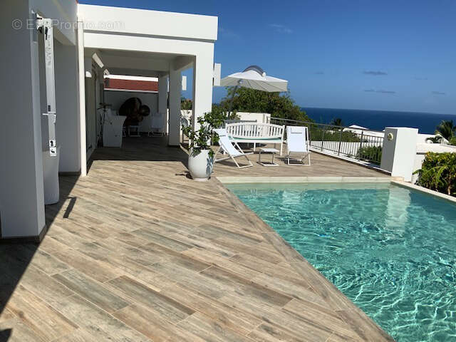 Propriete composee d'une villa de 4 chambres de 3 appart et de 1 studio  2 438 000 € fai - photo 4
