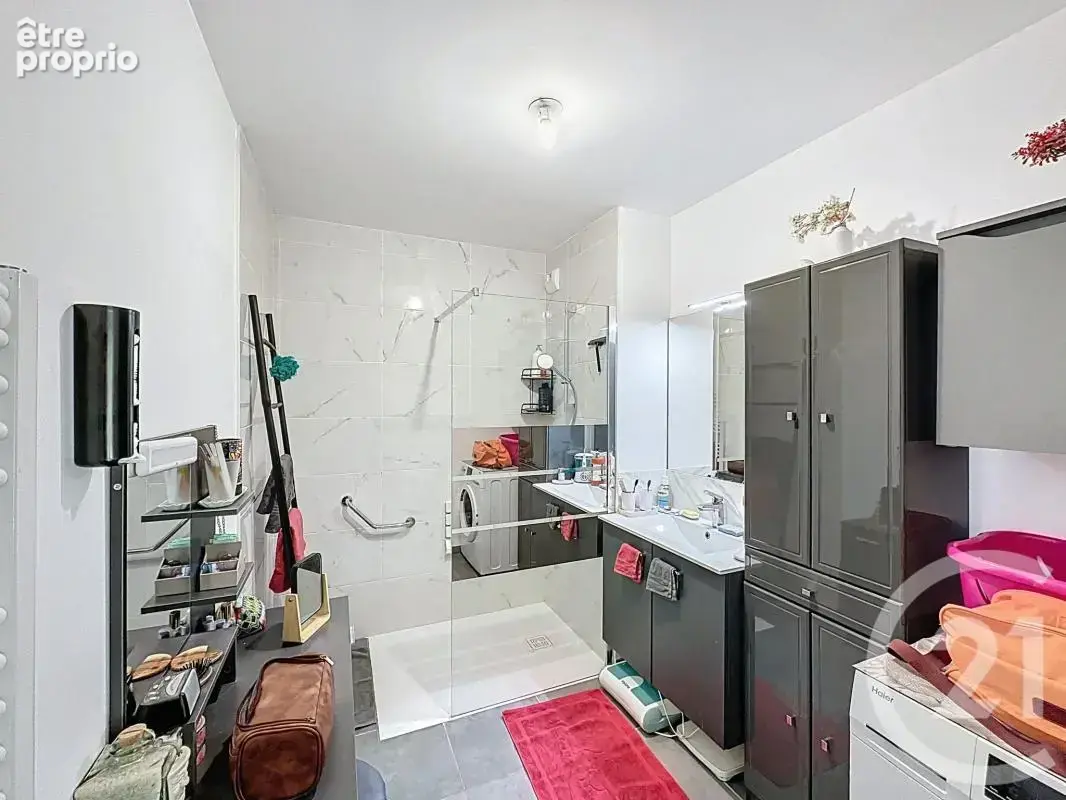 Appartement 66 m² à Serezin-Du-Rhone  - photo 13