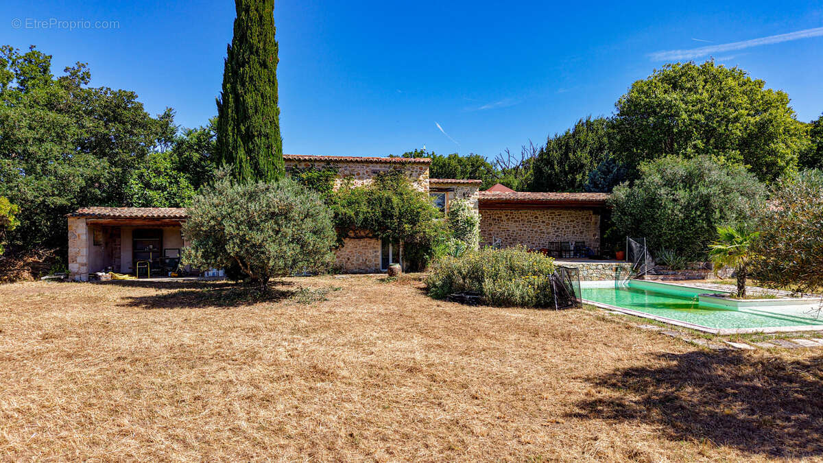 Maison à DRAGUIGNAN