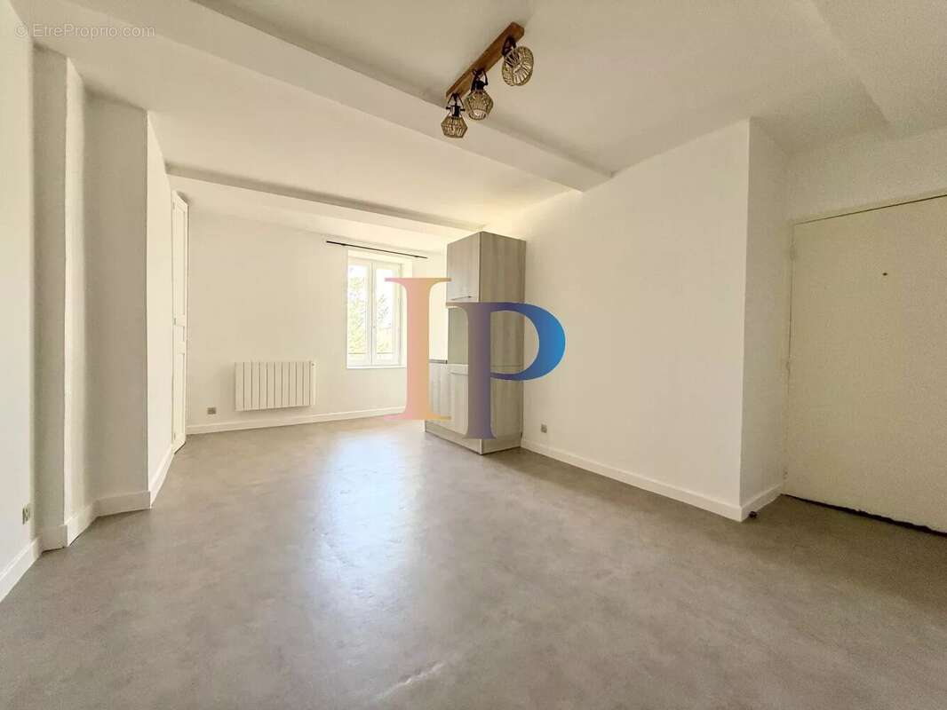 Appartement à CHARLIEU