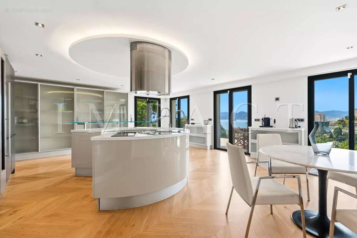 Maison à CANNES