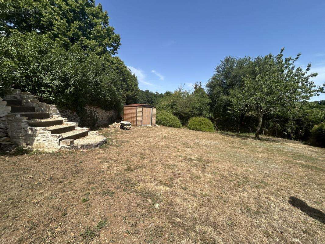 Maison à NANTEUIL-EN-VALLEE