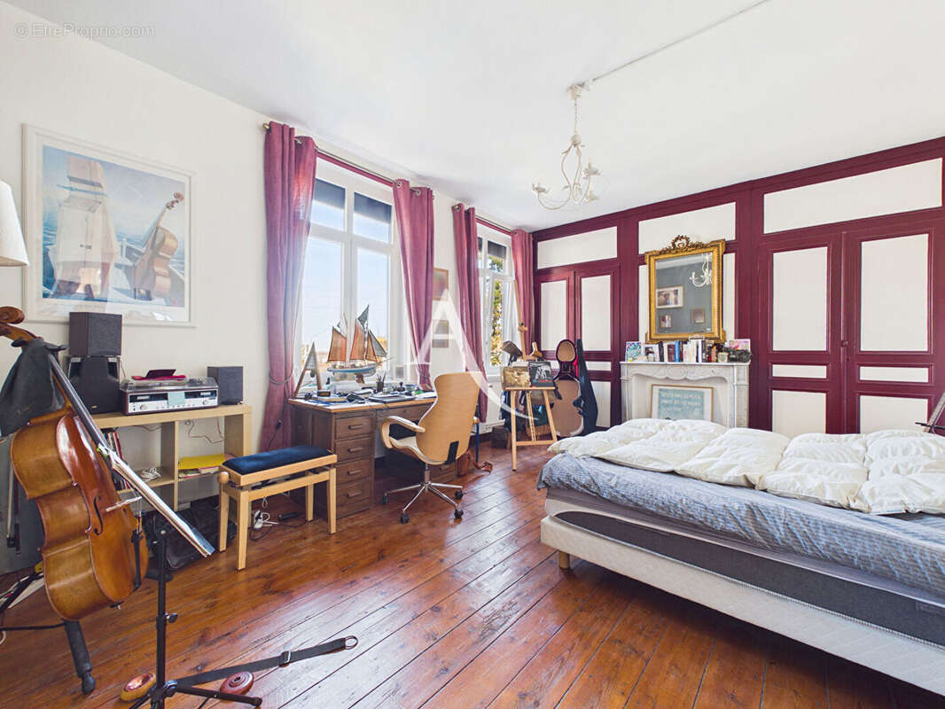 Maison à MONS-EN-BAROEUL