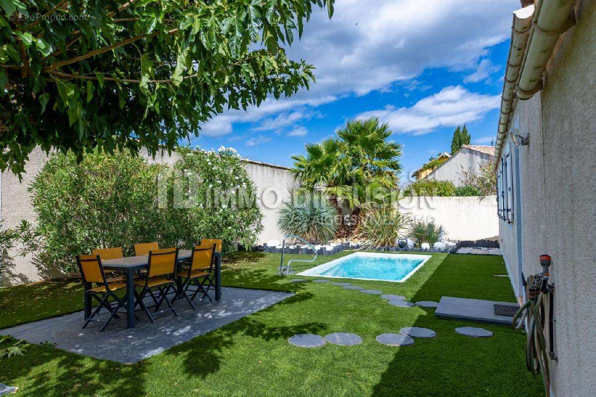 Maison à GALLARGUES-LE-MONTUEUX