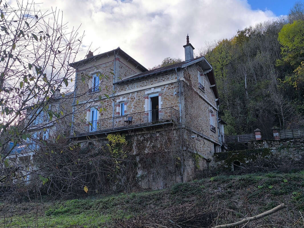 Maison à CAPDENAC