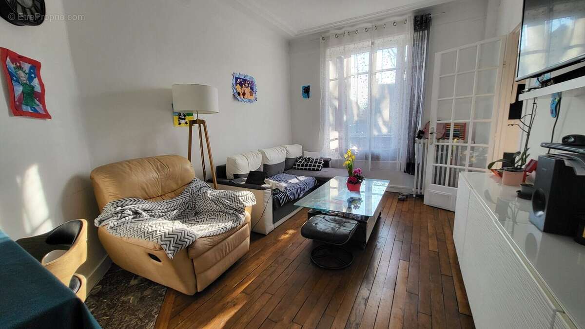 Maison à LES CLAYES-SOUS-BOIS