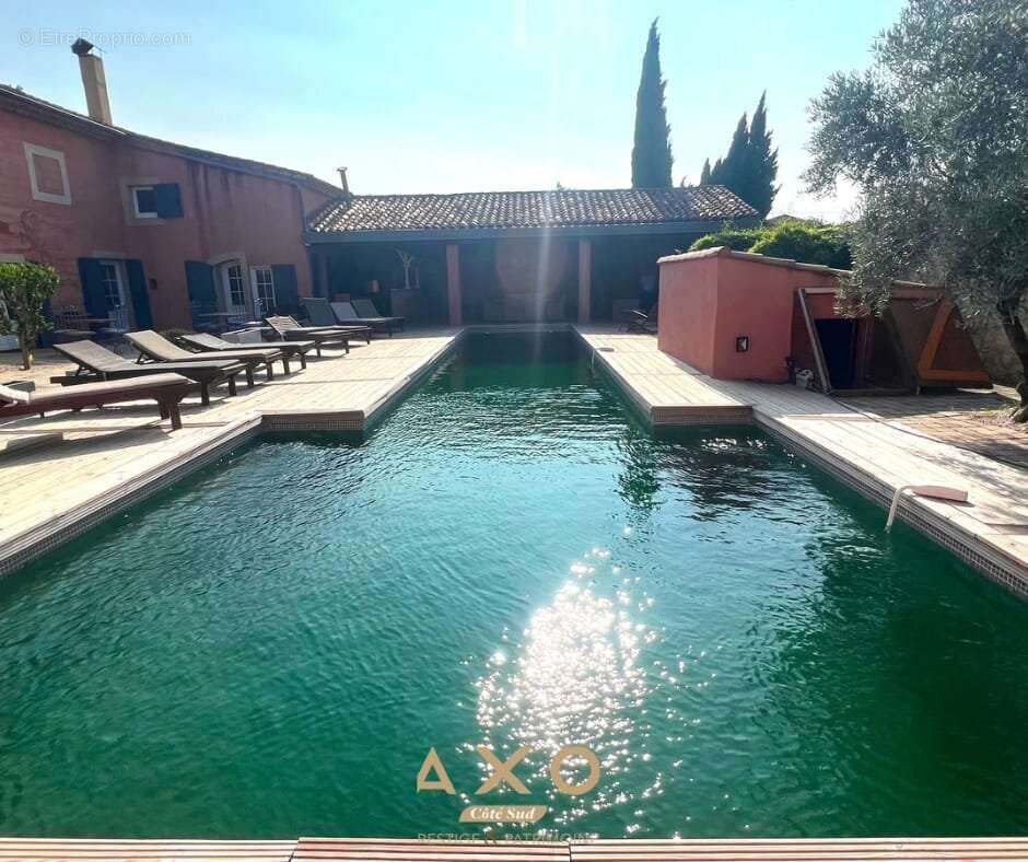 Ledenon - mas provençal d'exception - 1 000 m² habitables - parcelle 2 hectares - piscine - 2 mas indépendants - 7 suites + appa - photo 2