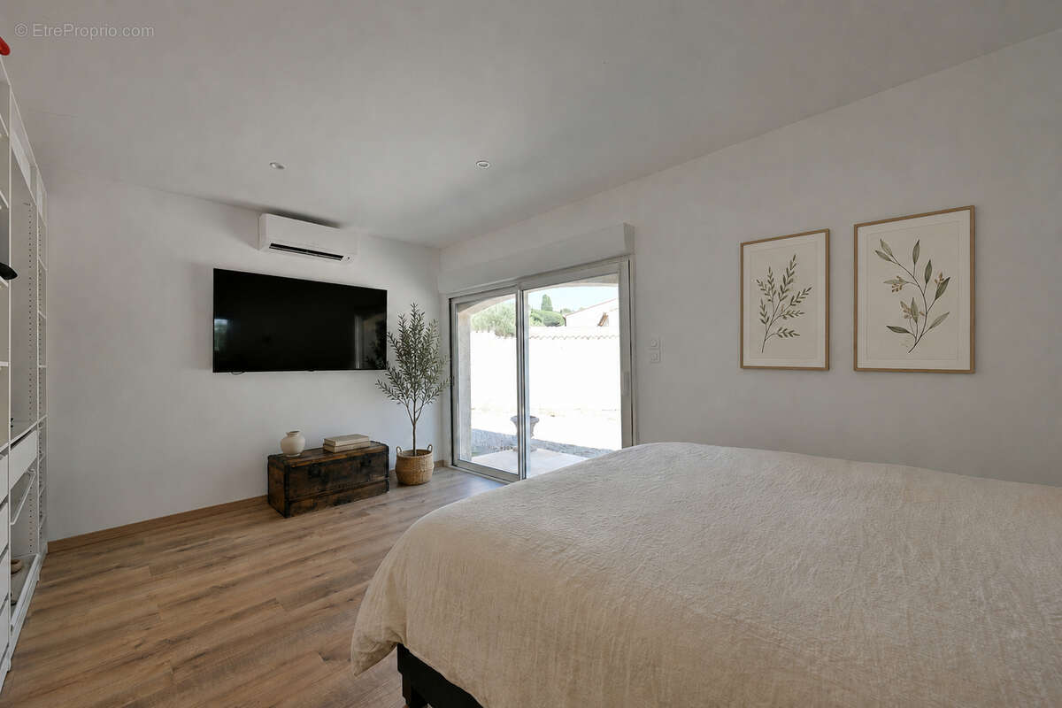 Villa Nages Et Solorgues 5 pièces 113 m2-1628 m2 + garage et piscine - photo 12