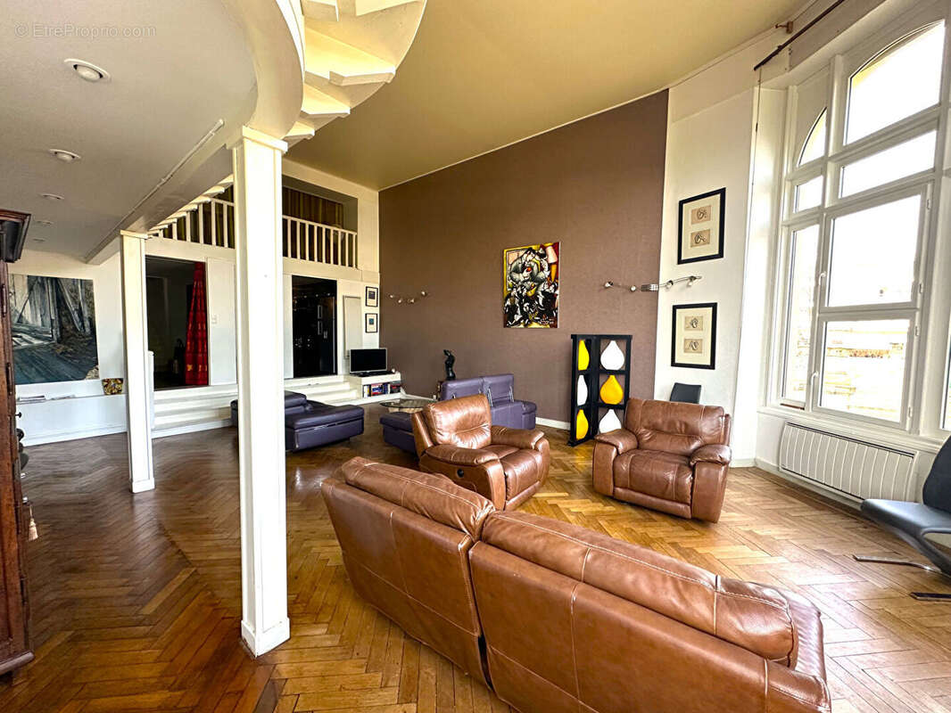 Appartement T4 en duplex 162 m² - 1ère ligne - pleine vue bassin ! - photo 4