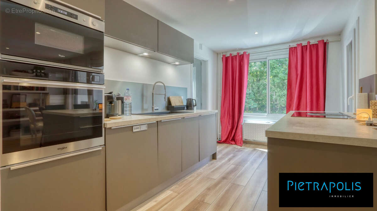 Appartement à SAINTE-FOY-LES-LYON