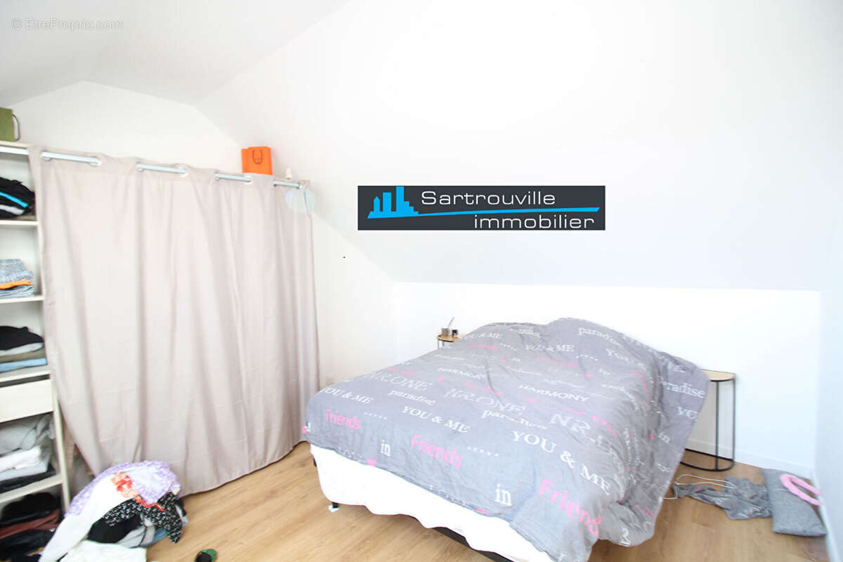 Maison à SARTROUVILLE