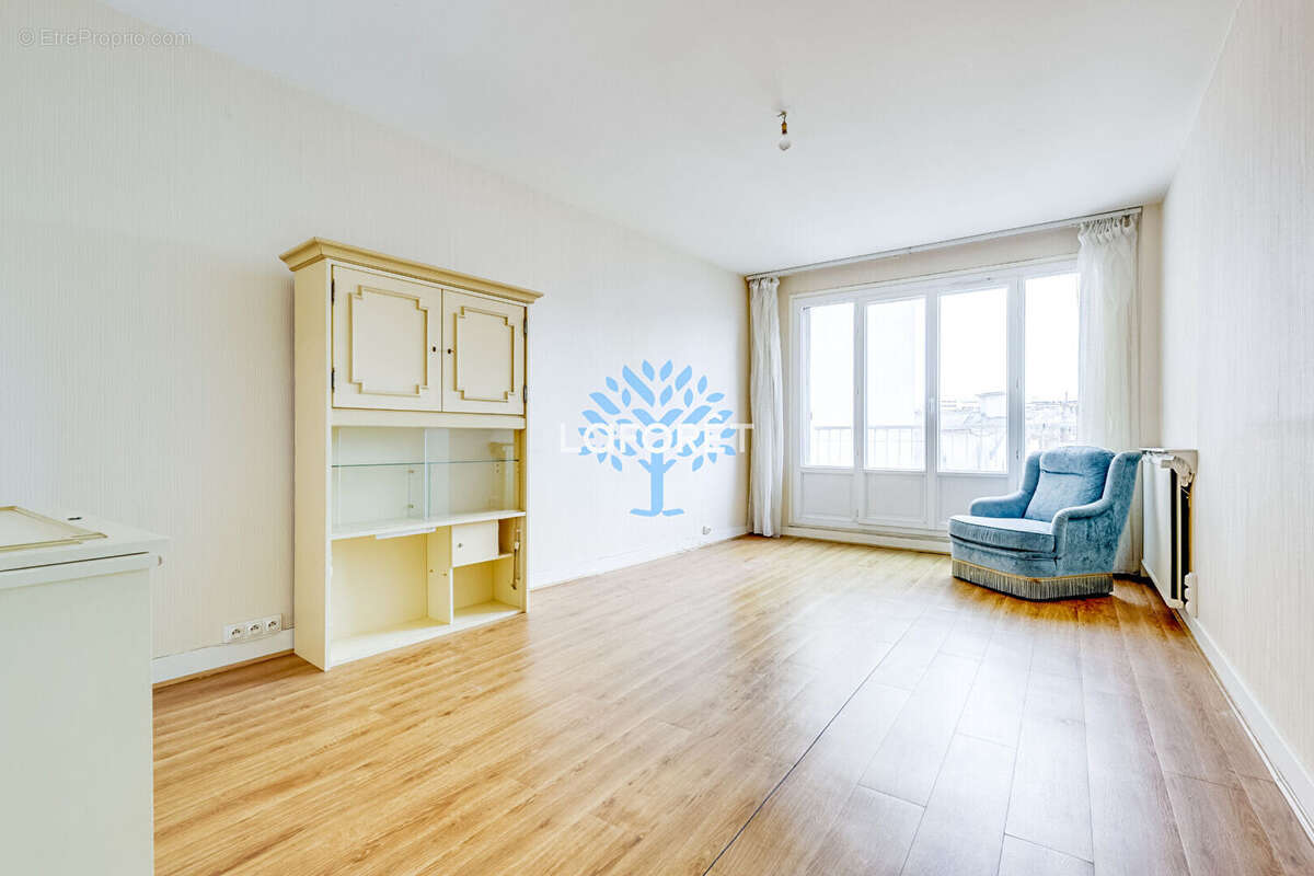 Appartement à PARIS-11E