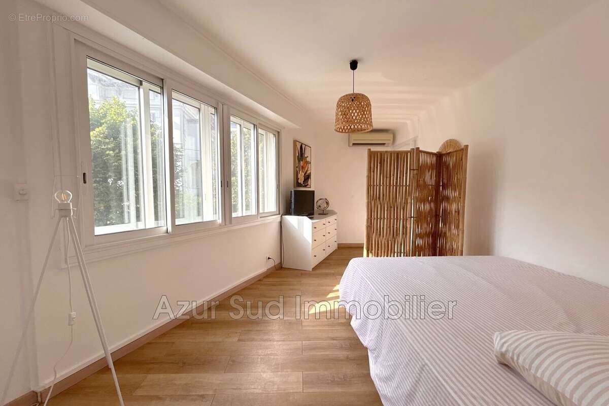Appartement 44 m² à Antibes  - photo 9