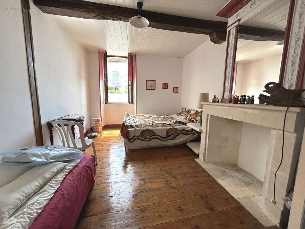 Maison de ville + local - photo 5